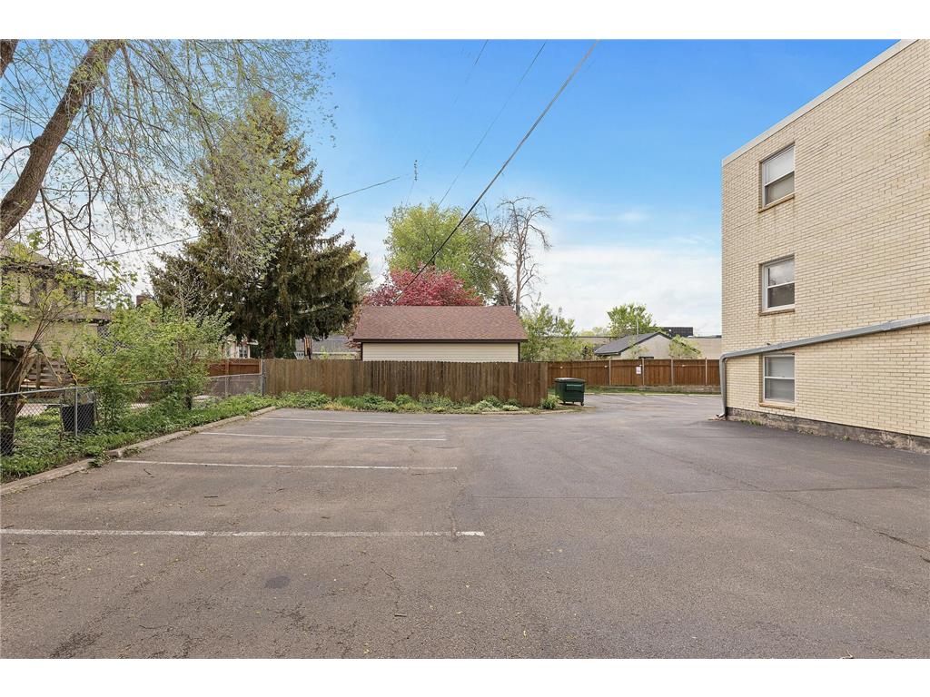 1540 Ashland Avenue 16, Saint Paul, MN, 55104 MLS 6532328 Edina