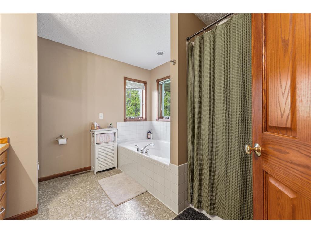 1540 Greenleaf Road Owatonna MN 55060 7077638 image30