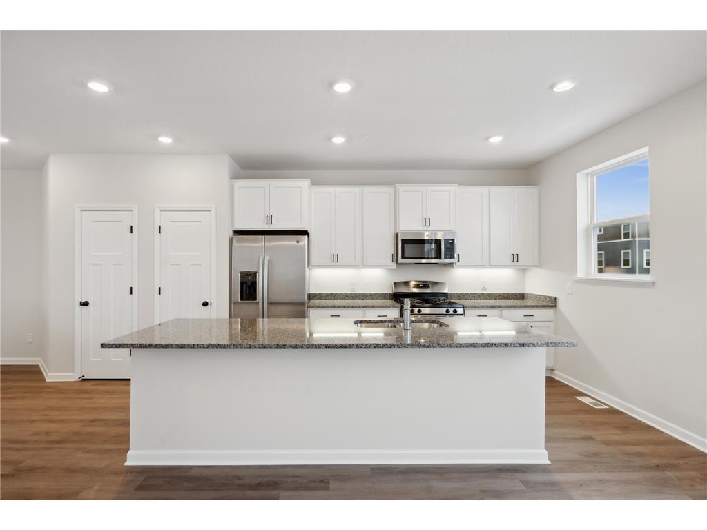 1540 Timberwood Lane West Saint Paul MN 55118 6475560 image1