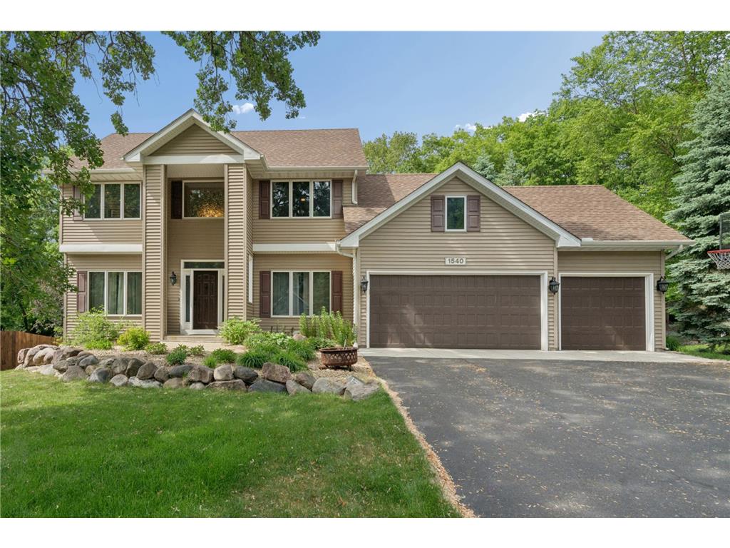 1540 Viewcrest Lane Burnsville MN 55337 7019205 image1
