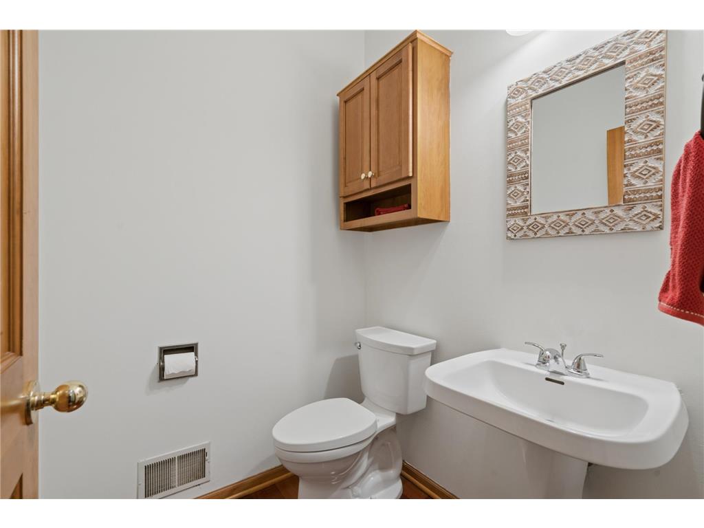 1540 Viewcrest Lane Burnsville MN 55337 7019205 image14