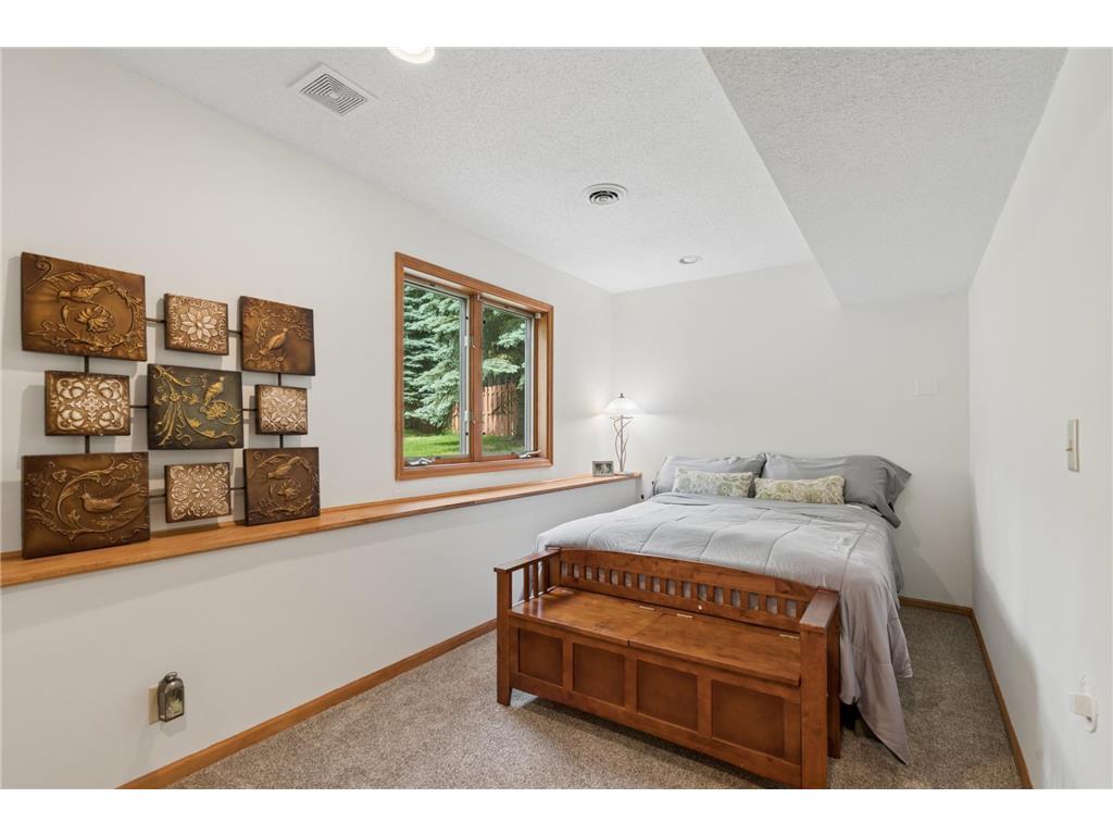 1540 Viewcrest Lane Burnsville MN 55337 7019205 image22