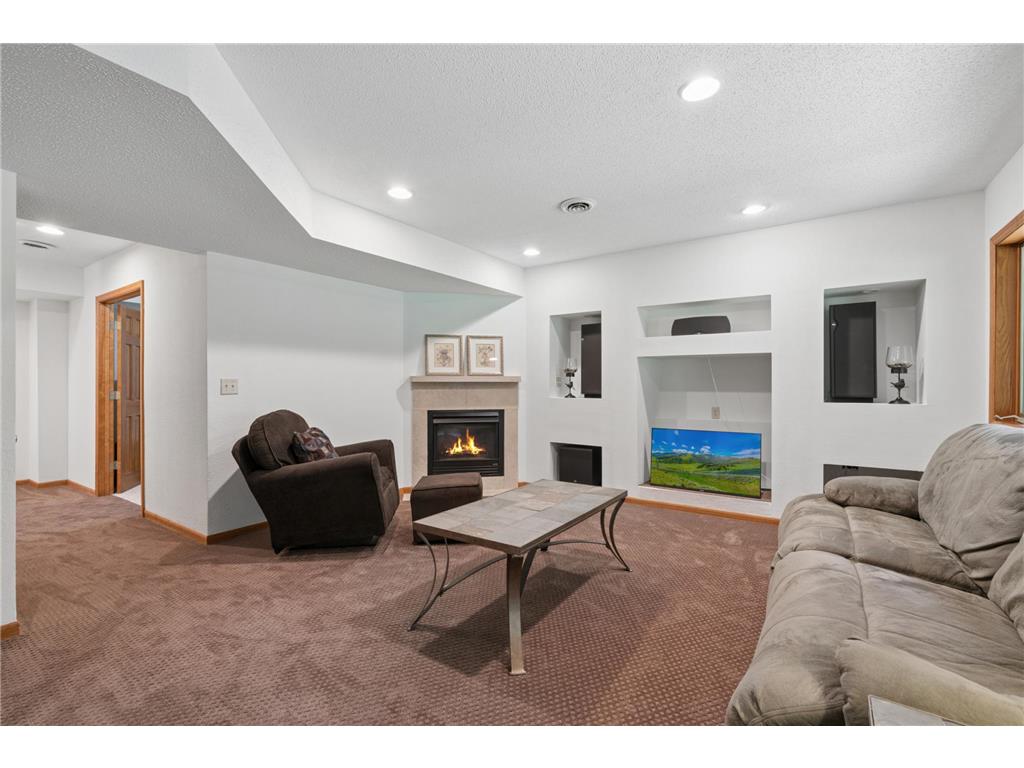 1540 Viewcrest Lane Burnsville MN 55337 7019205 image26