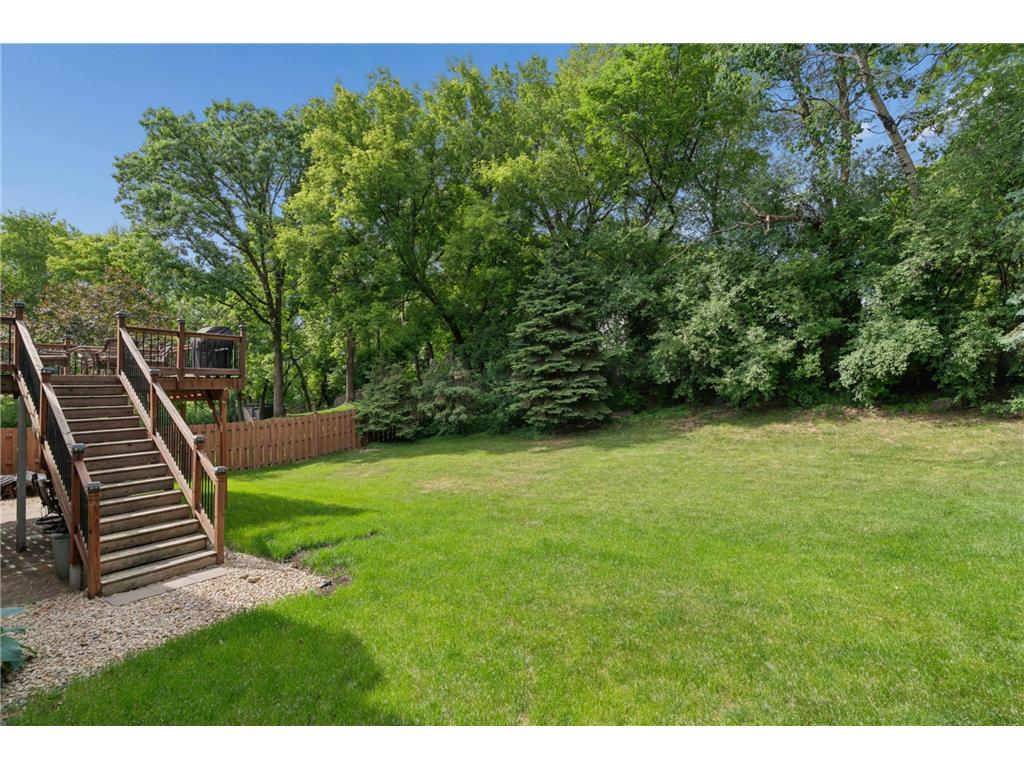 1540 Viewcrest Lane Burnsville MN 55337 7019205 image8