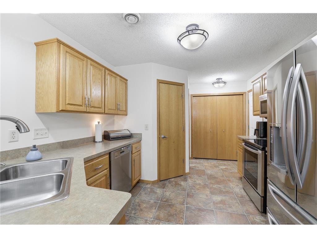 15407 Radium Street NW Anoka MN 55303 7074035 image12