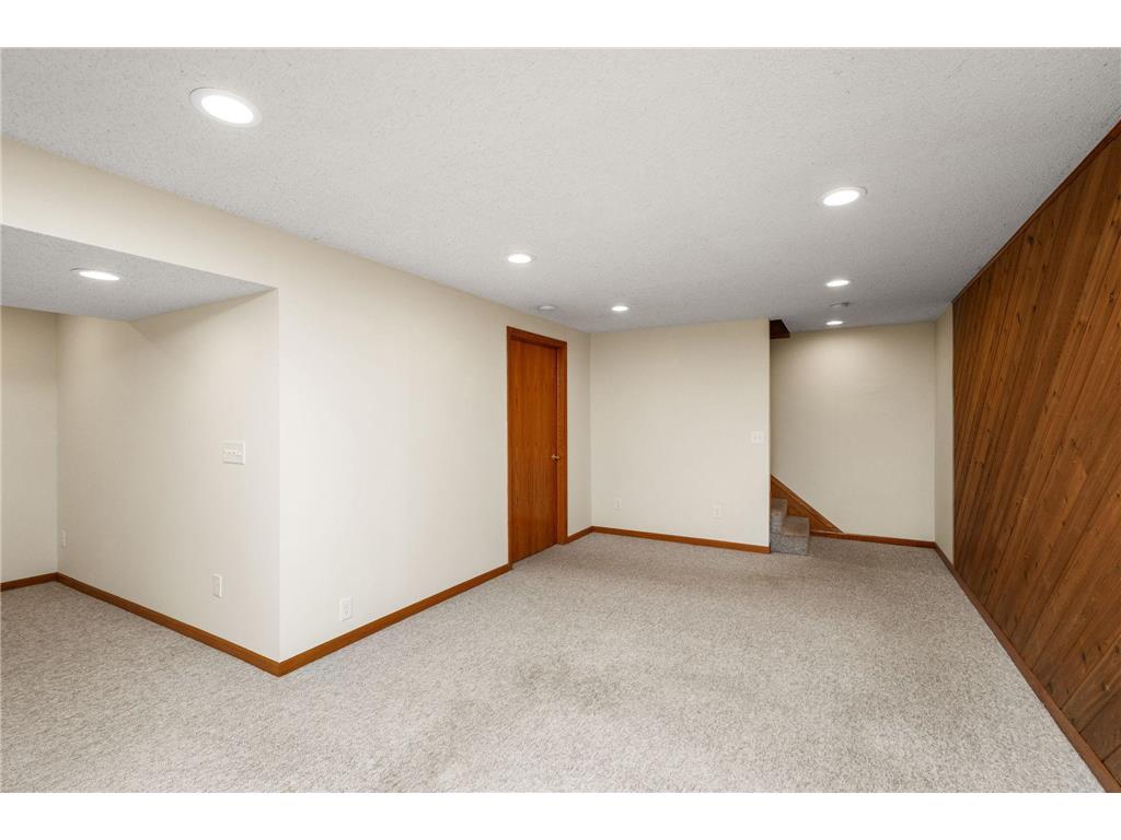 15408 Drexel Court Apple Valley MN 55124 7077472 image15