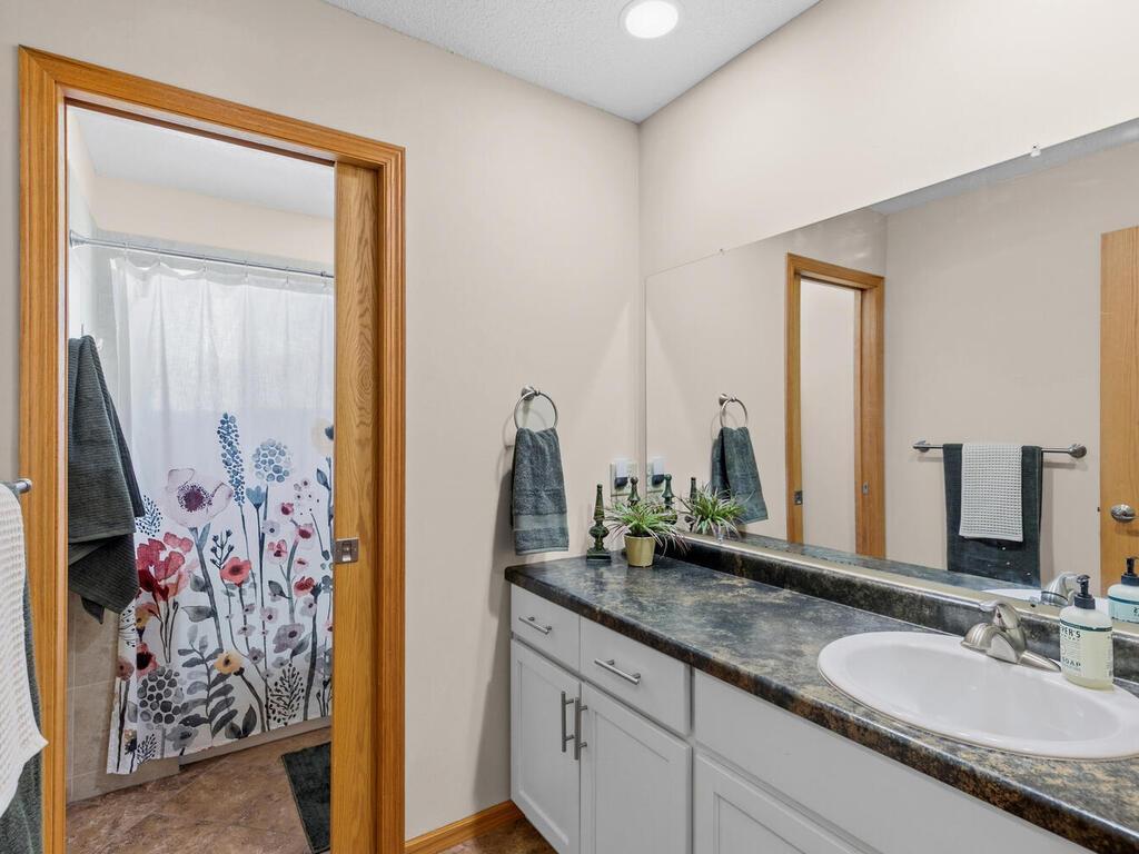 1541 60th Avenue NE Fridley MN 55432 7025859 image15