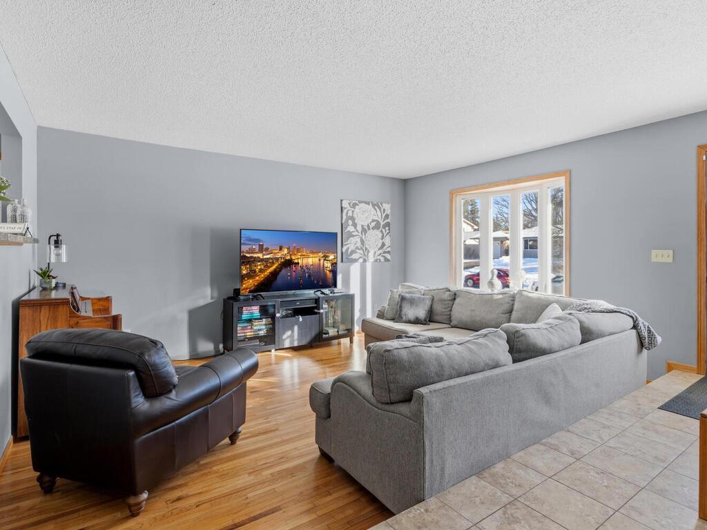 1541 60th Avenue NE Fridley MN 55432 7025859 image4