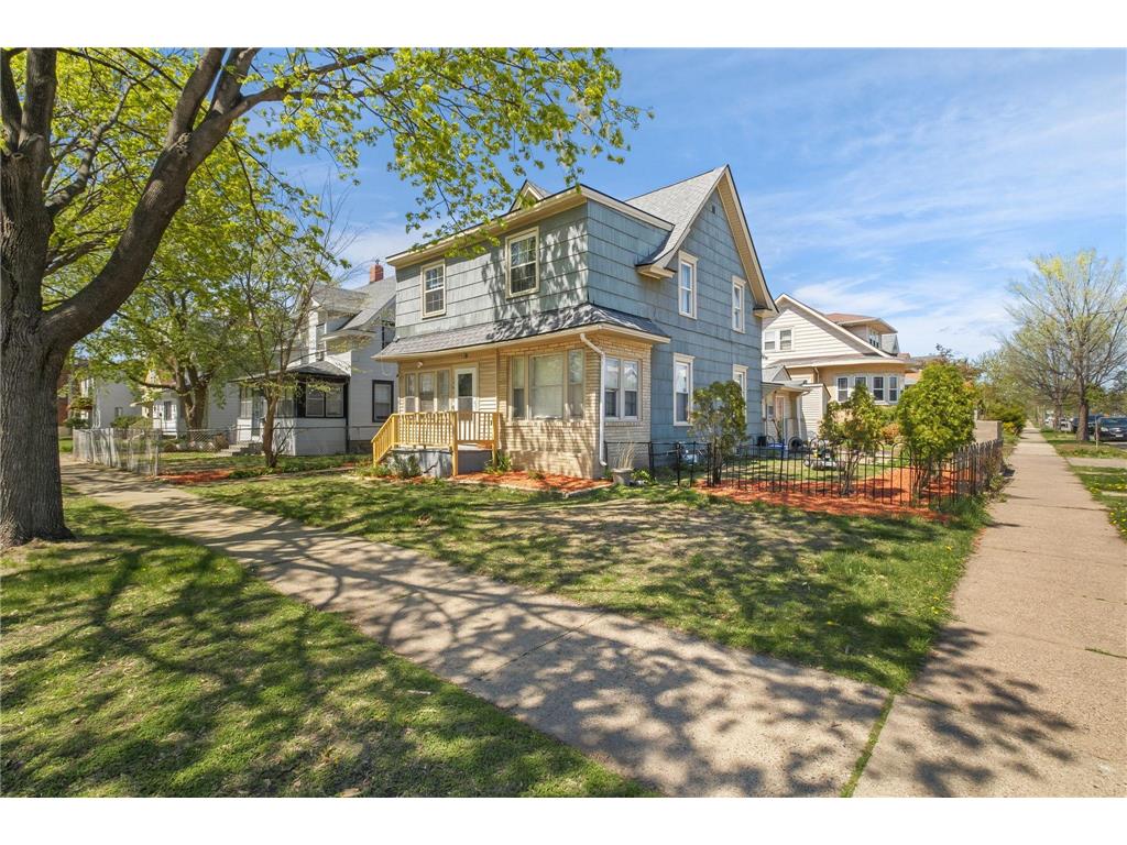 1541 Charles Avenue Saint Paul MN 55104 6718053 image1