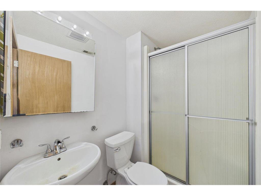 1541 S Bavarian Pass Fridley MN 55432 7076164 image13