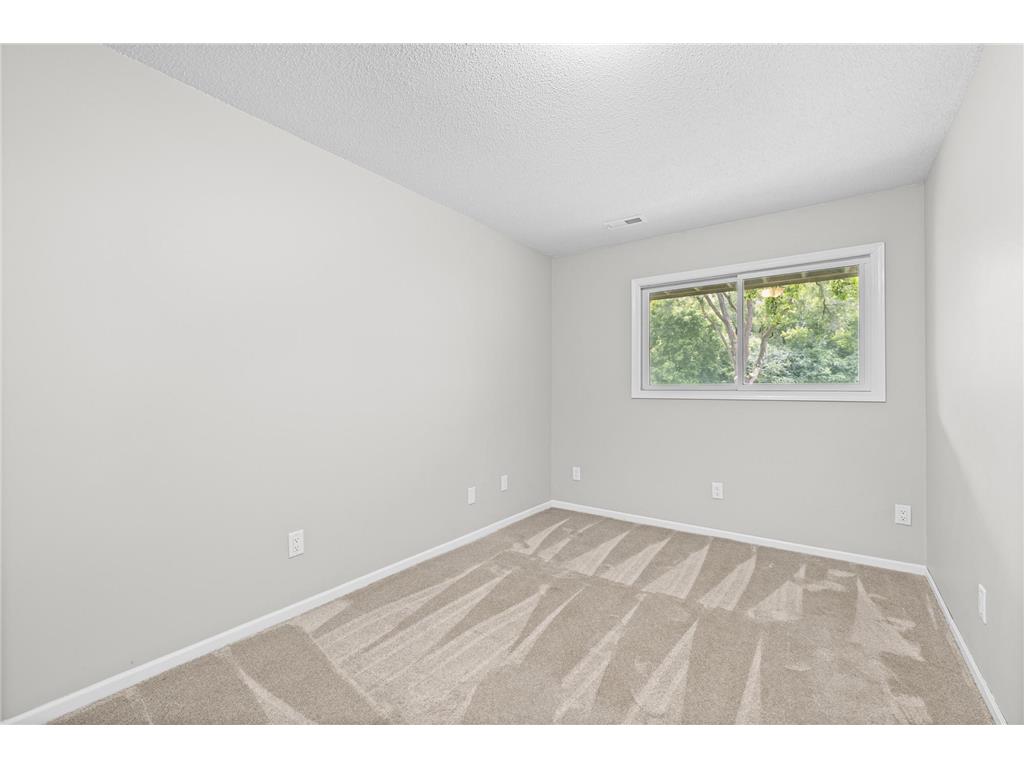 1544 Clemson Drive #B Eagan MN 55122 7090743 image31