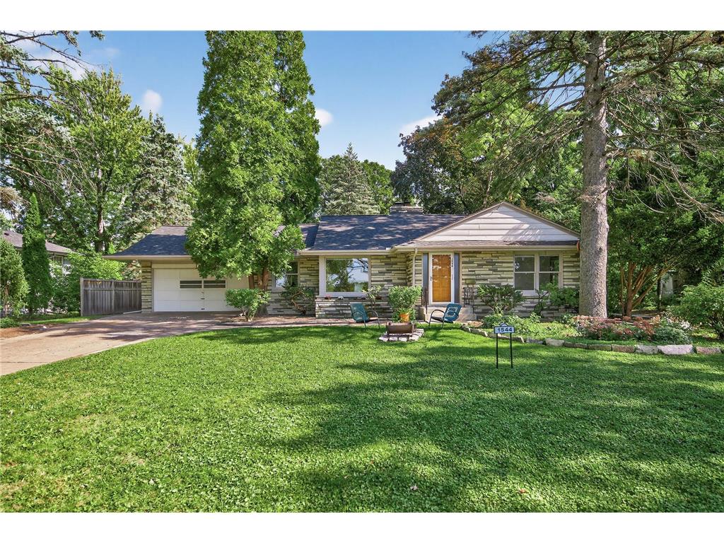 1544 Mississippi River Boulevard S Saint Paul MN 55116 - Mississippi 7019894 image1