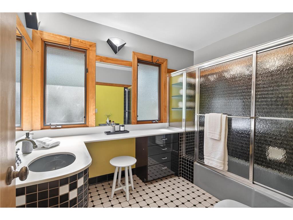 1544 Mississippi River Boulevard S Saint Paul MN 55116 - Mississippi 7019894 image24