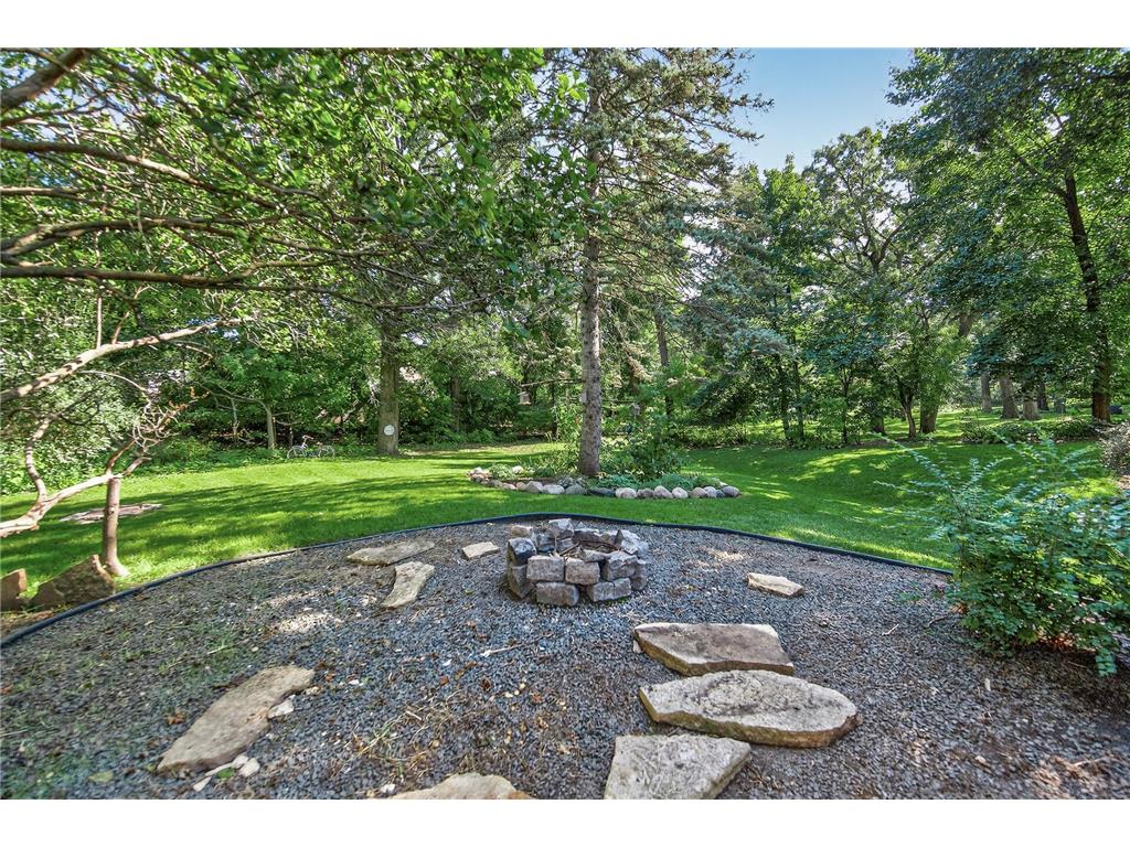 1544 Mississippi River Boulevard S Saint Paul MN 55116 - Mississippi 7019894 image37