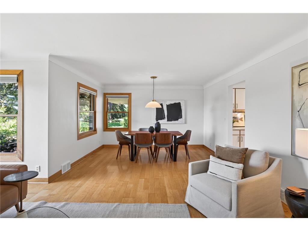 1544 Mississippi River Boulevard S Saint Paul MN 55116 - Mississippi 7019894 image9