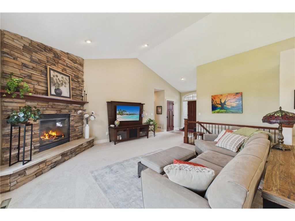1545 Century Knoll Lane NE Rochester MN 55906 7084625 image4