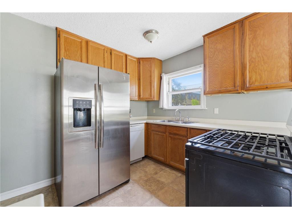 1545 Laurel Avenue Saint Paul MN 55104 6804250 image14