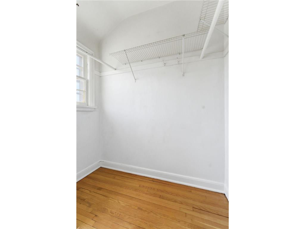 1545 Laurel Avenue Saint Paul MN 55104 6804250 image17