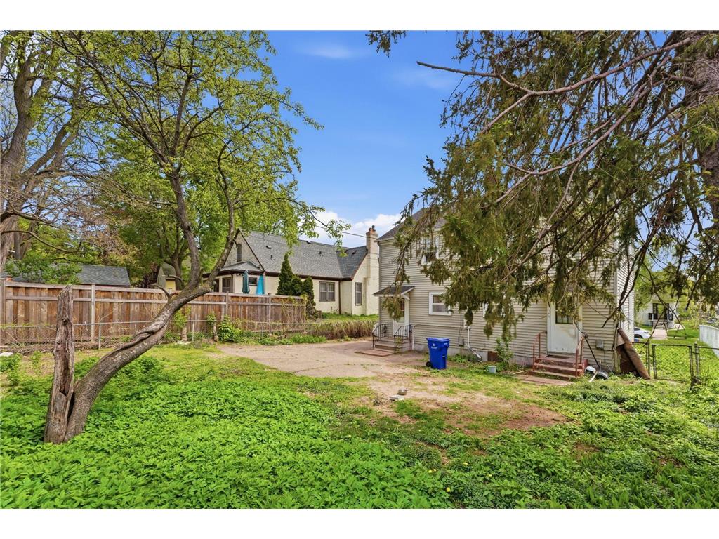1545 Laurel Avenue Saint Paul MN 55104 6804250 image23