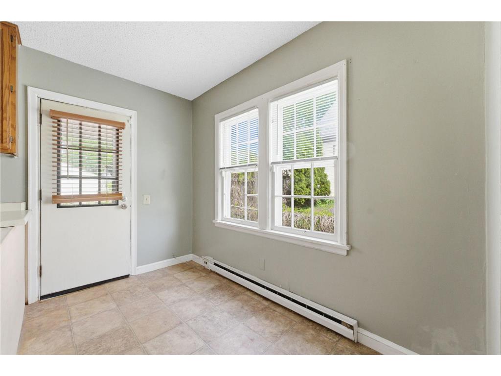 1545 Laurel Avenue Saint Paul MN 55104 6804250 image6