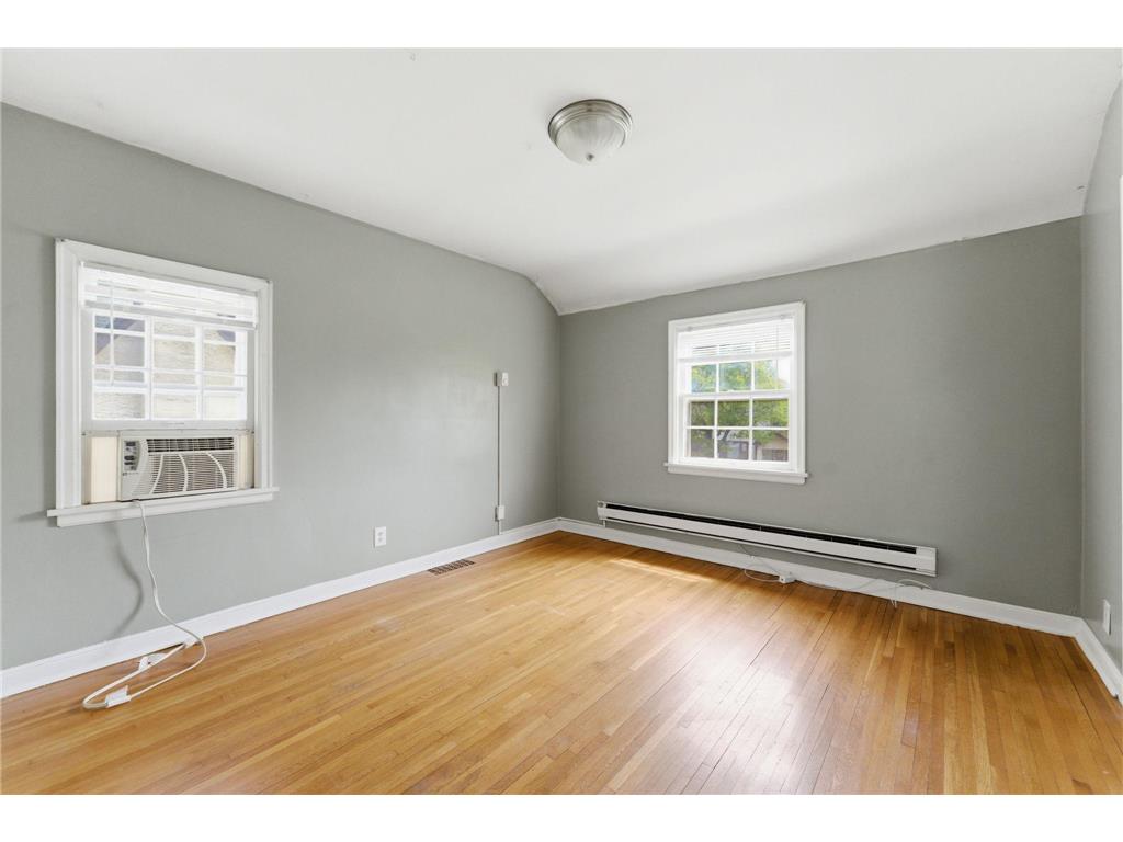 1545 Laurel Avenue Saint Paul MN 55104 6804250 image7