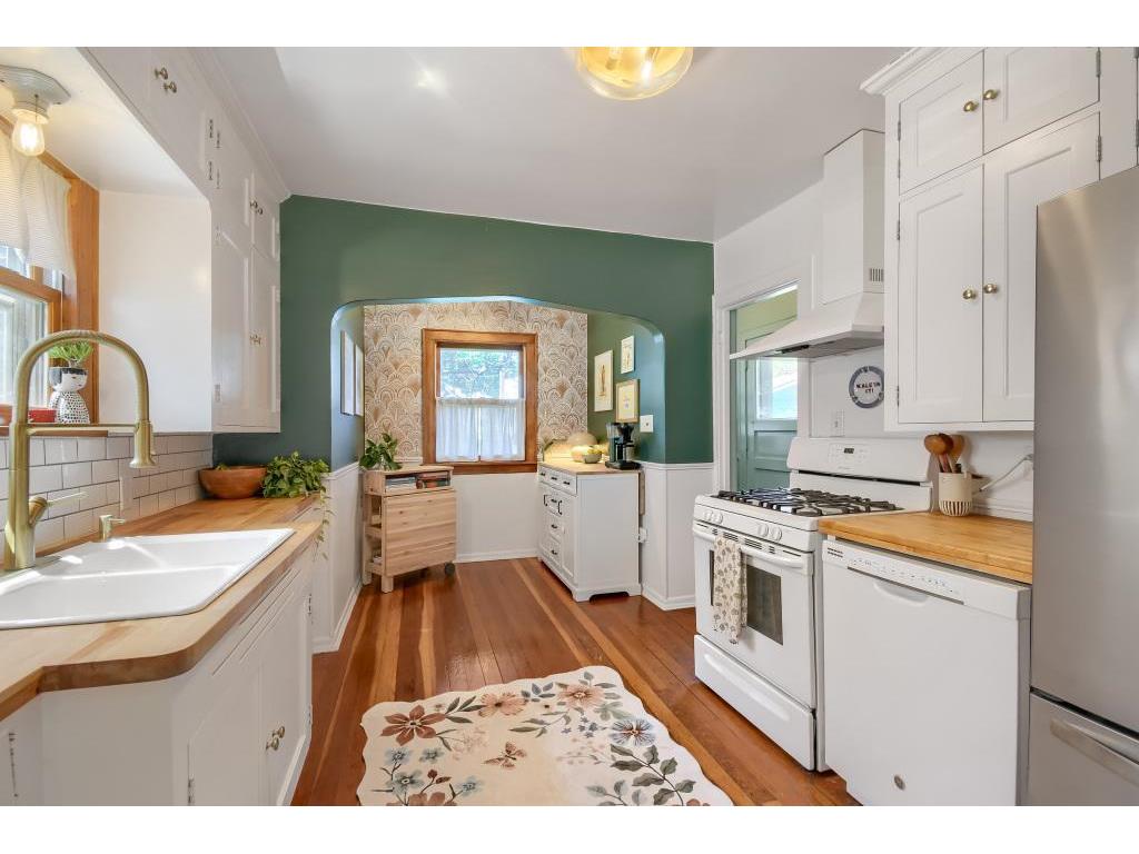 1545 Simpson Street Saint Paul MN 55108 7082436 image11
