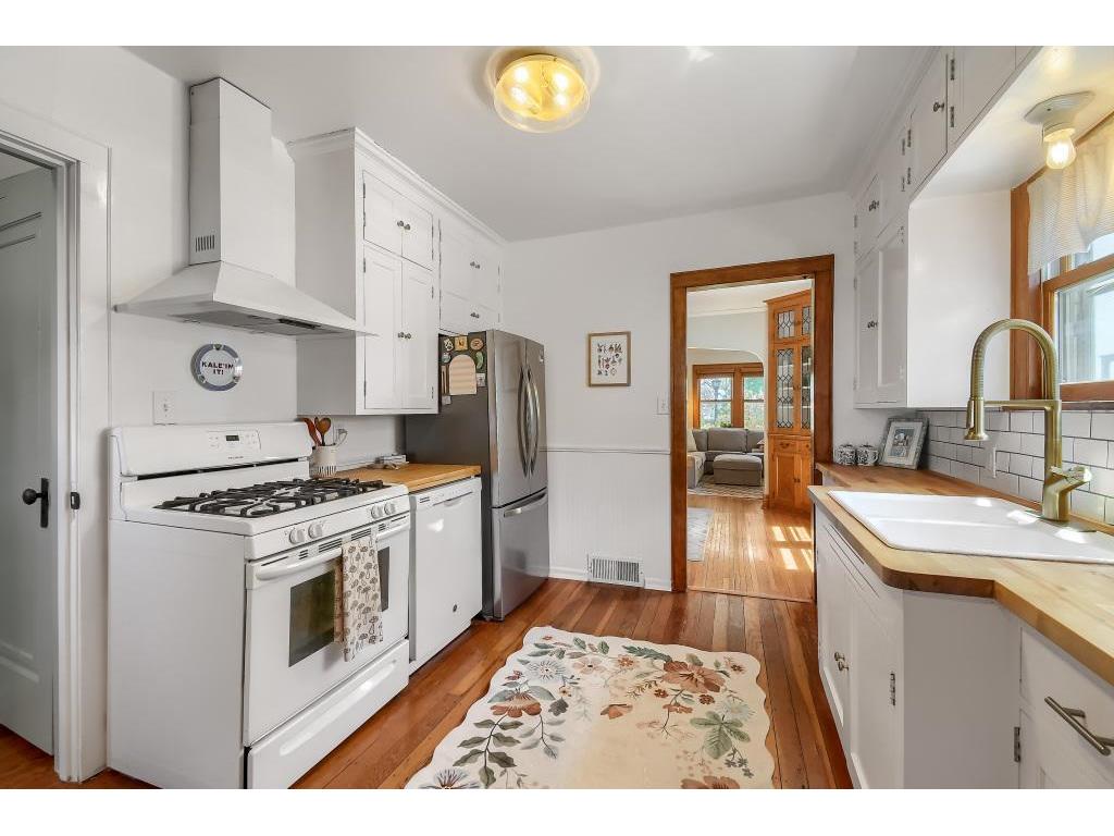 1545 Simpson Street Saint Paul MN 55108 7082436 image13