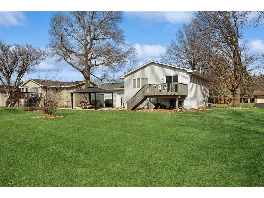 1546 Hillview Road Shoreview MN 55126 6498910 image27