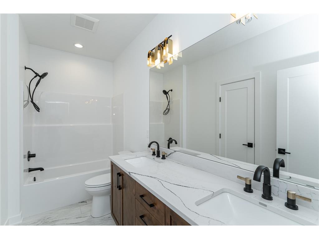 1547 Shannon Oaks Boulevard NE Rochester MN 55906 6606184 image30