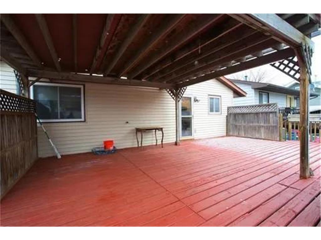 1548 7th Street E Saint Paul MN 55106 7004390 image32