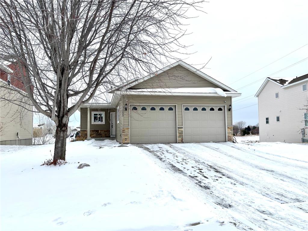 155 Pottok Lane, Shakopee, MN, 55379 MLS 6315995 Edina Realty