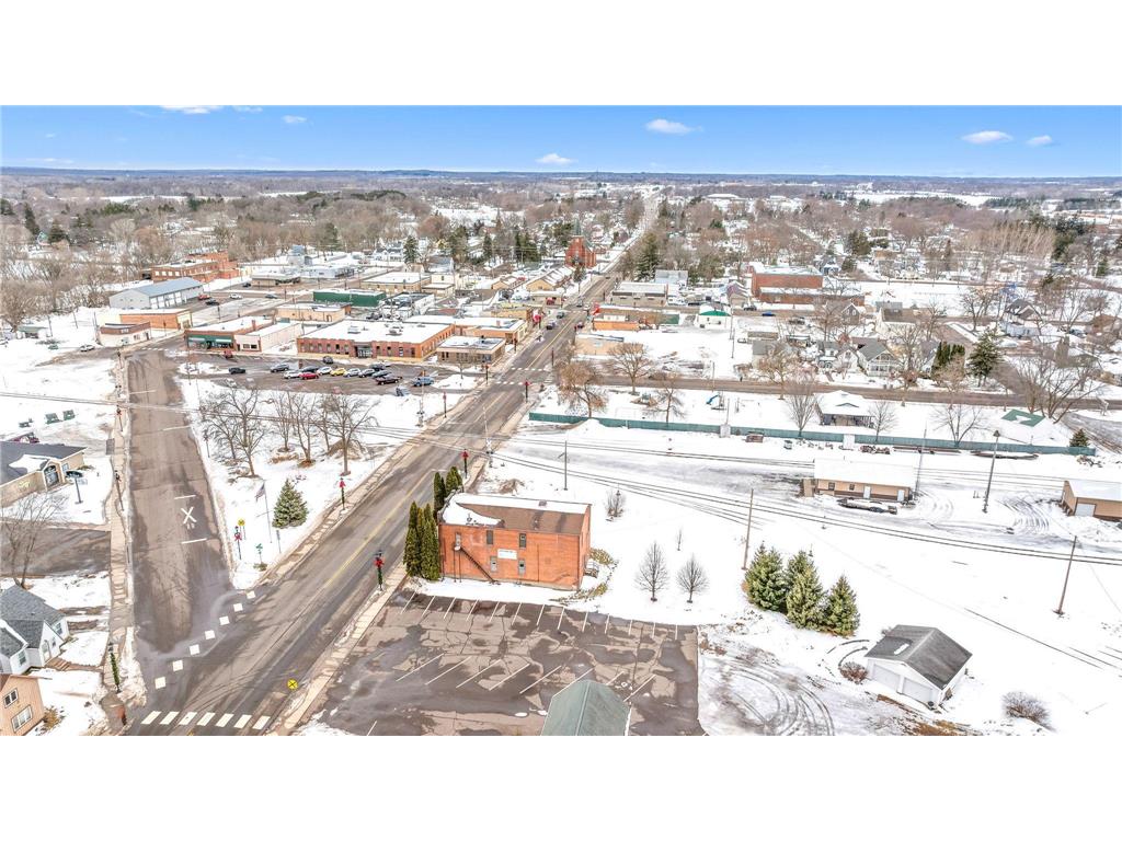 155 W 4th Street Rush City MN 55069 7017720 image17