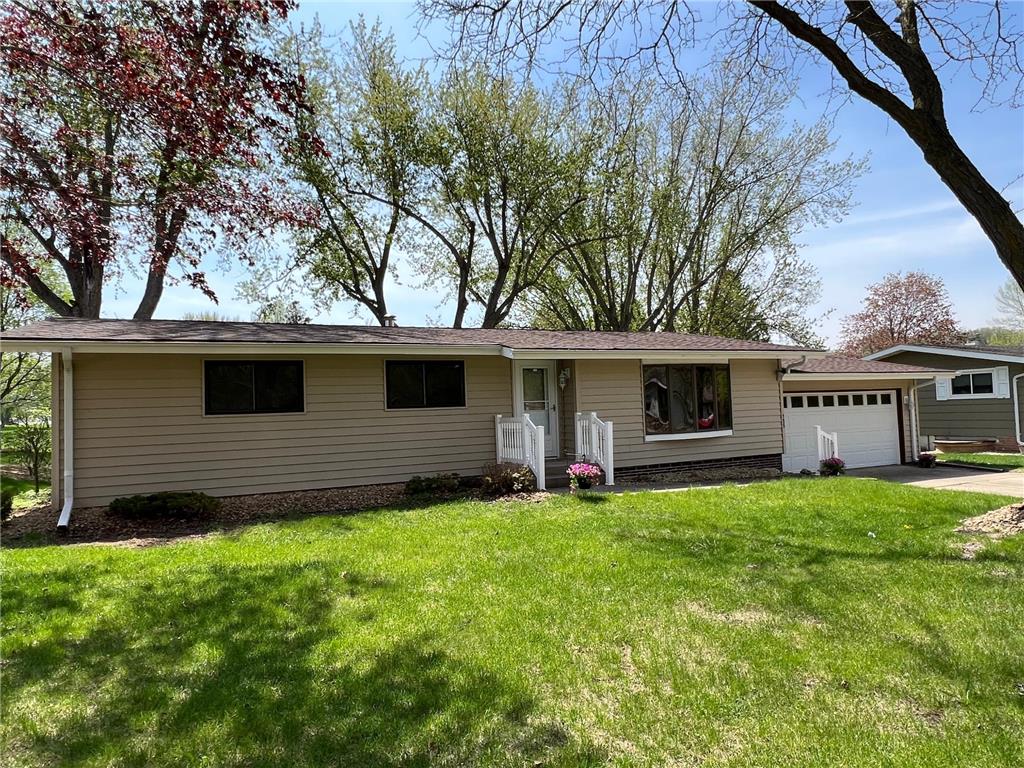 155 W Interlaken Road, Fairmont, MN 56031 MLS 6362215 Edina Realty