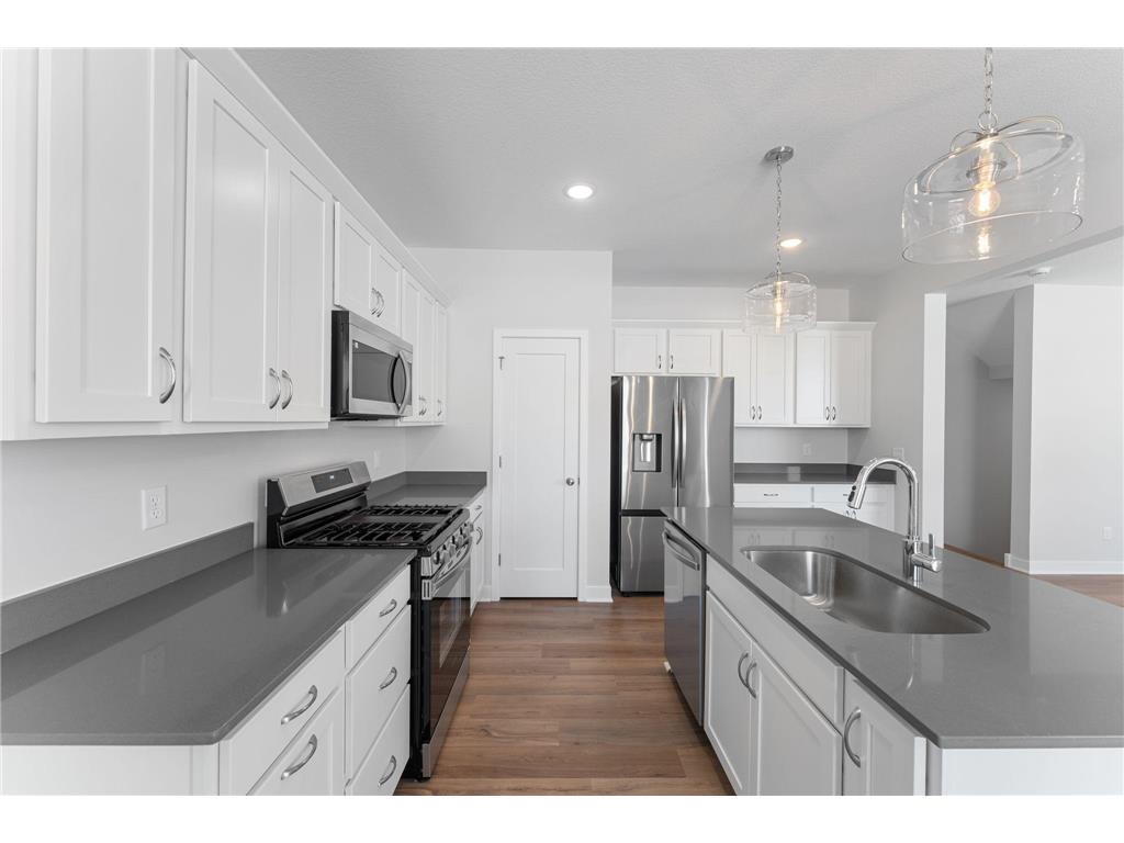 1551 Creekwood Dr New Richmond WI 54017 7065156 image15