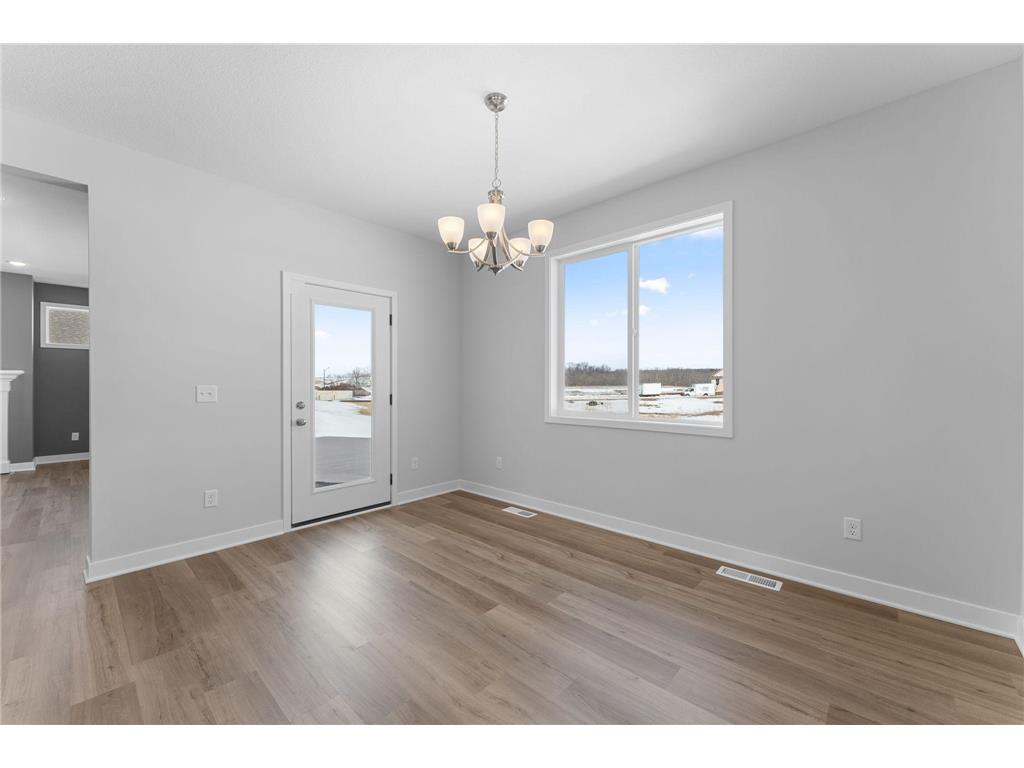 1551 Creekwood Dr New Richmond WI 54017 7065156 image17