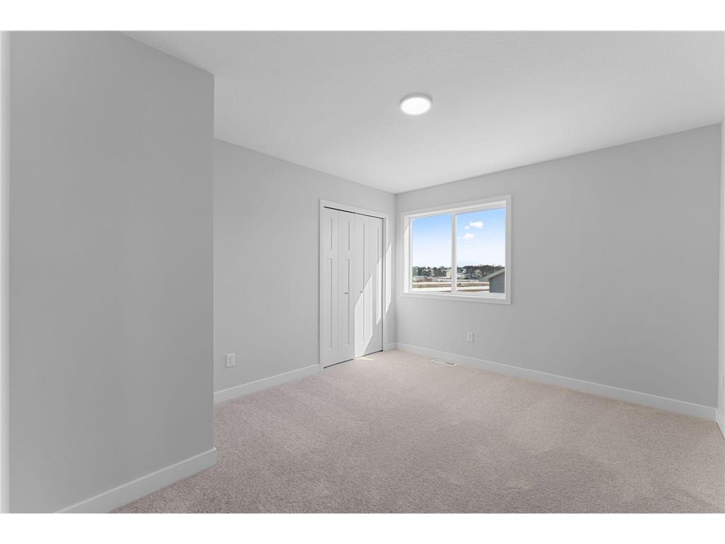 1551 Creekwood Dr New Richmond WI 54017 7065156 image24