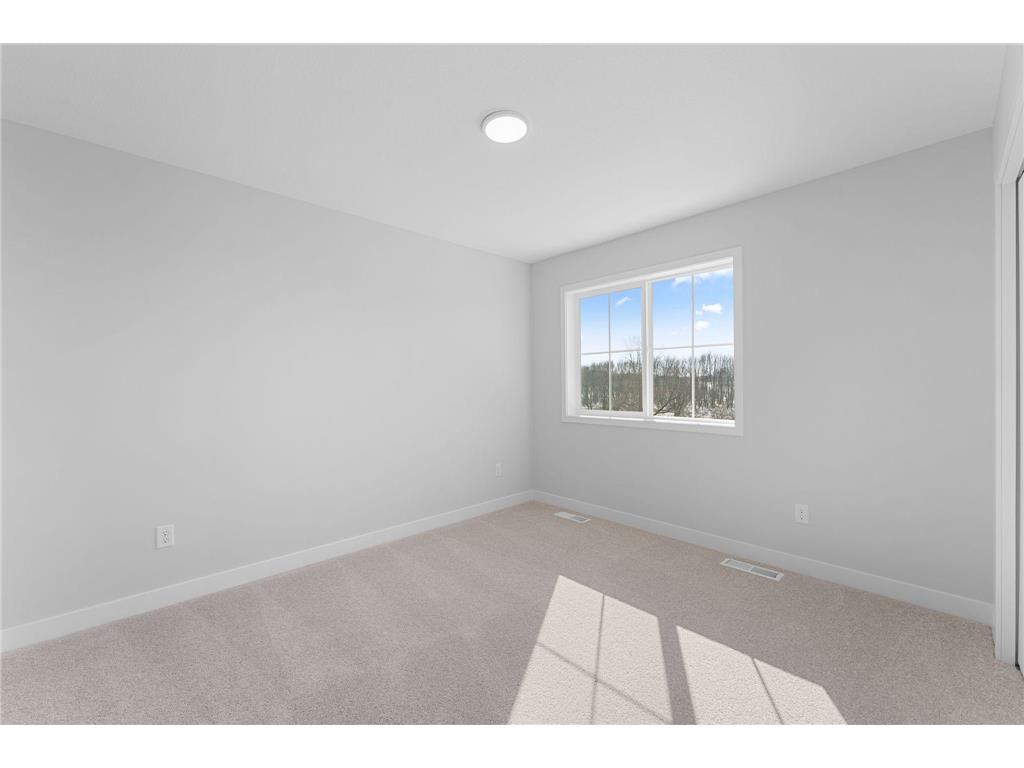 1551 Creekwood Dr New Richmond WI 54017 7065156 image28