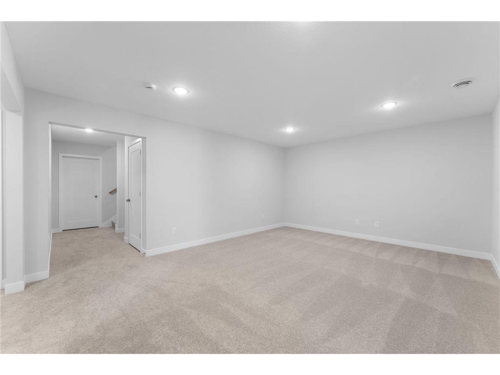 1551 Creekwood Dr New Richmond WI 54017 7065156 image33