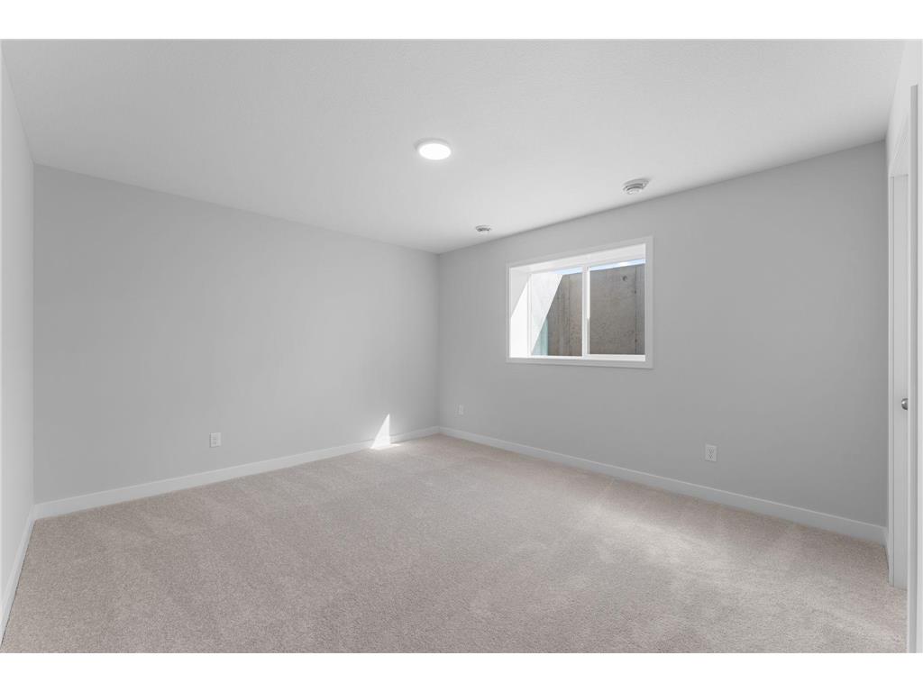 1551 Creekwood Dr New Richmond WI 54017 7065156 image34