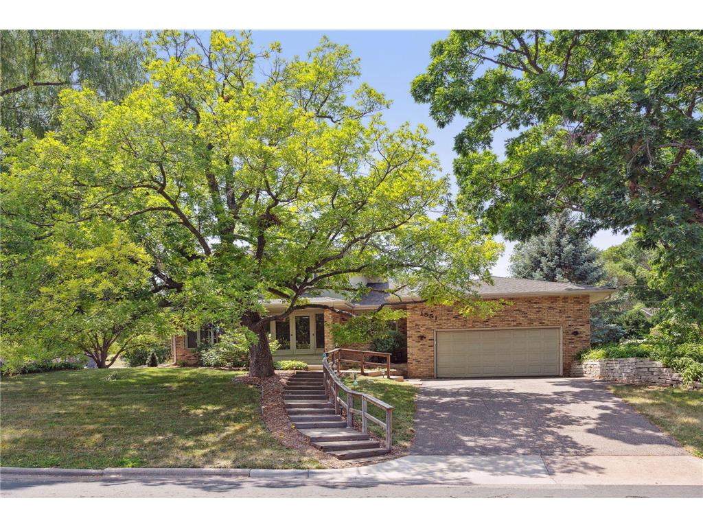 1551 Pennsylvania Avenue N Golden Valley MN 55427 6367261 image1