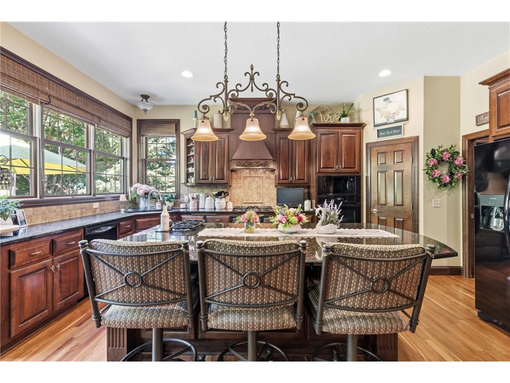 1551 Sunnybrook Drive Minnetrista MN 55364 - Dutch 7107727 image11