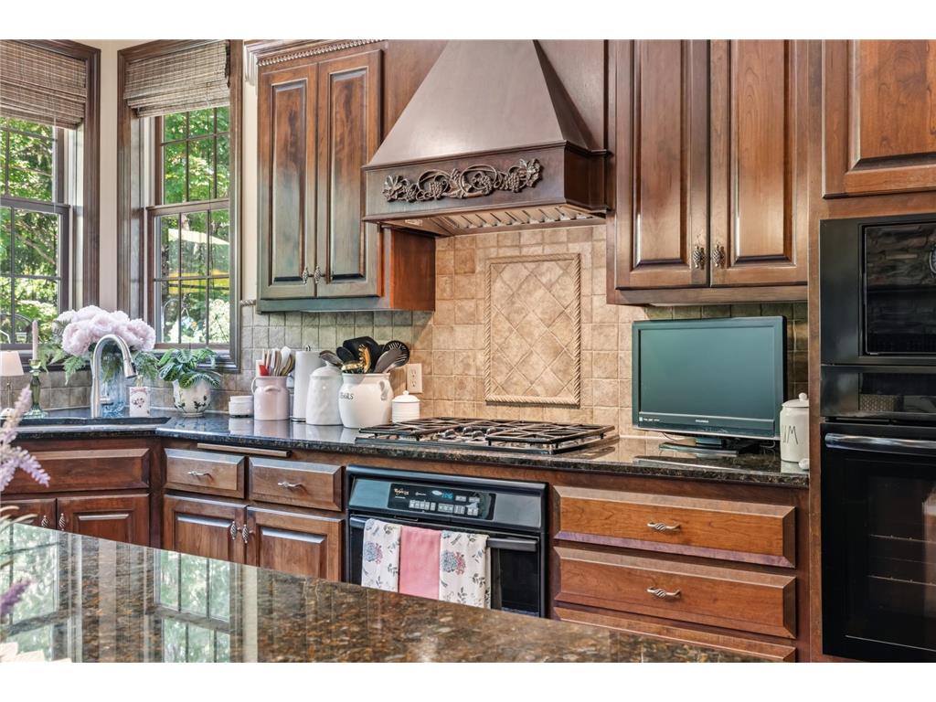 1551 Sunnybrook Drive Minnetrista MN 55364 - Dutch 7107727 image34
