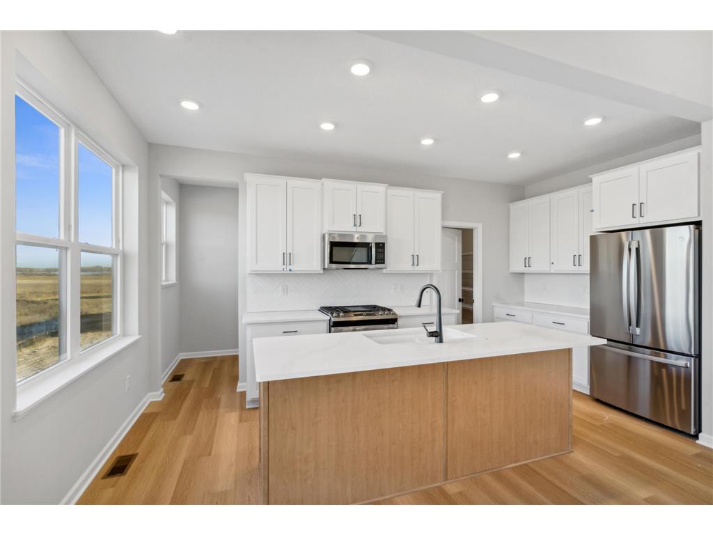 15512 Goodview Avenue N Hugo MN 55038 6700673 image1