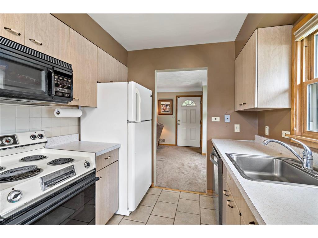 1552 Hoyt Avenue E Saint Paul MN 55106 7075411 image11