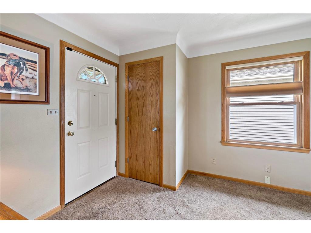1552 Hoyt Avenue E Saint Paul MN 55106 7075411 image17