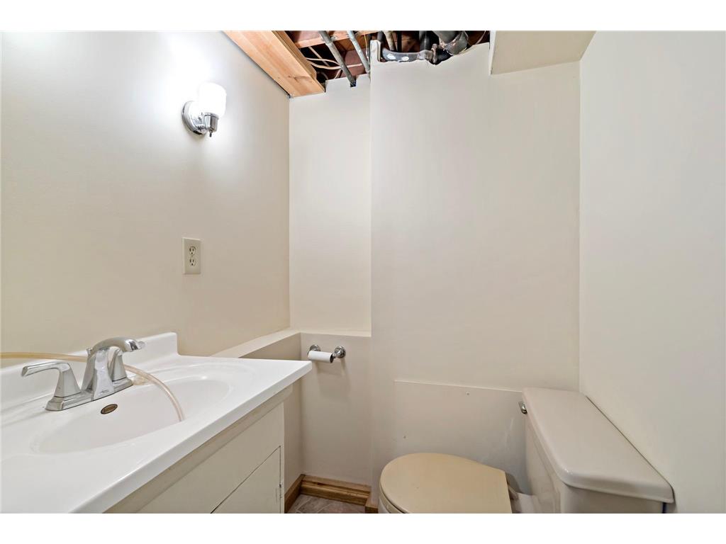 1552 Hoyt Avenue E Saint Paul MN 55106 7075411 image25