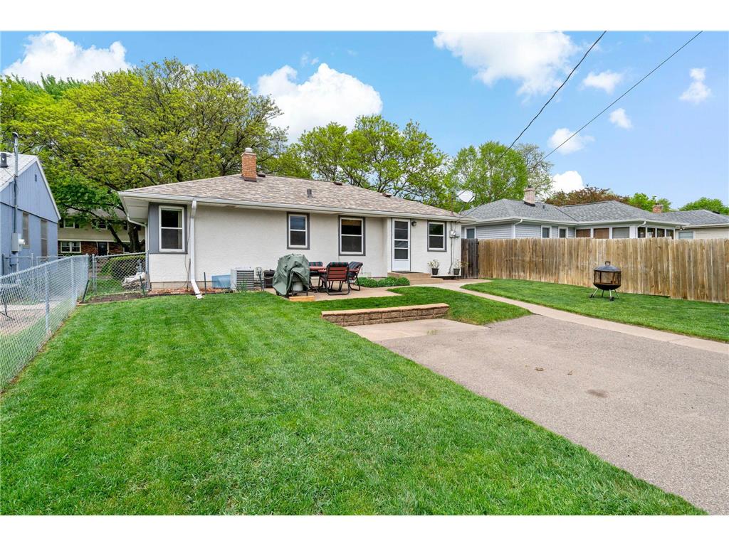 1552 Hoyt Avenue E Saint Paul MN 55106 7075411 image28