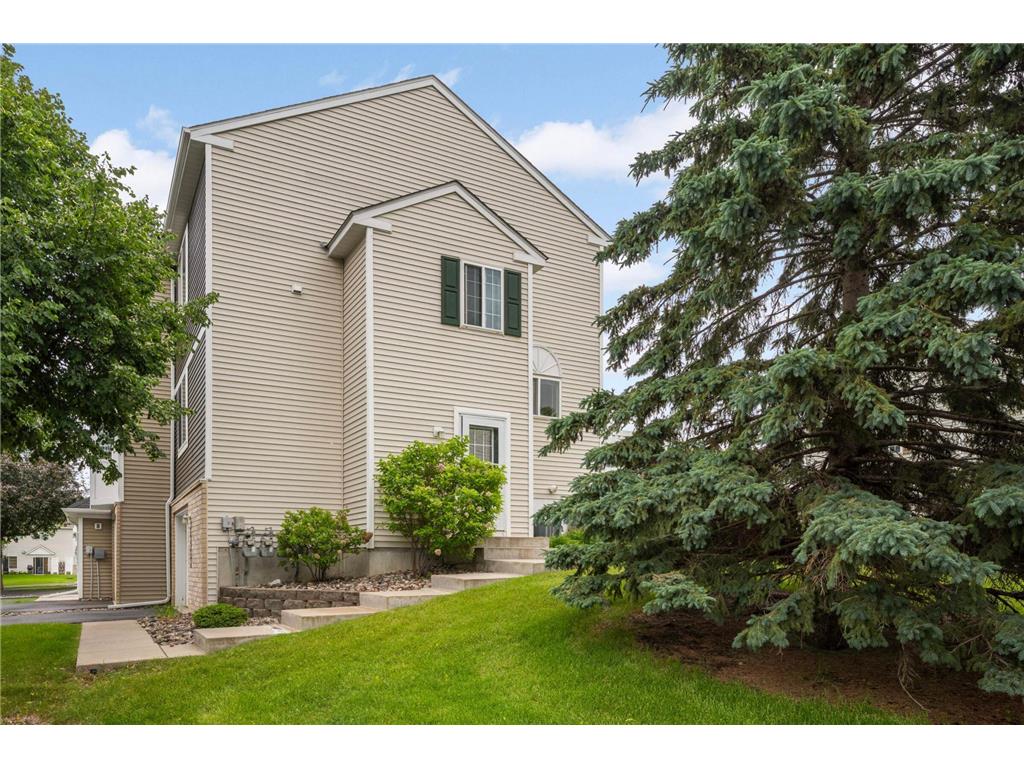 15524 Float Lane Apple Valley MN 55124 6731800 image1