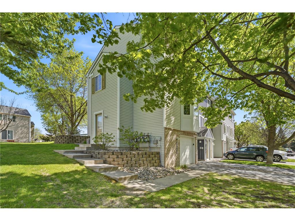 15529 Flyboat Lane Apple Valley MN 55124 7072675 image1