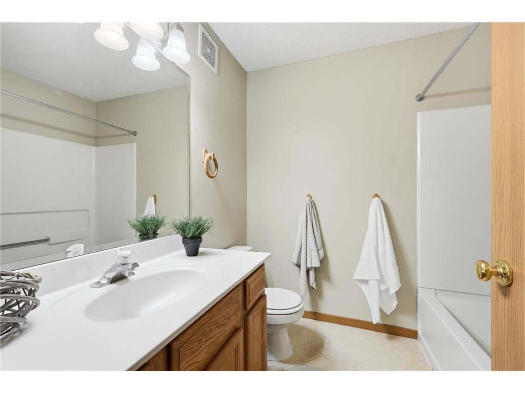 15529 Flyboat Lane Apple Valley MN 55124 7072675 image19